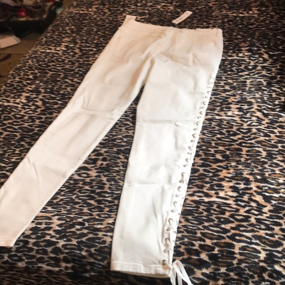 William Rast Jeans - Picture 3 of 7